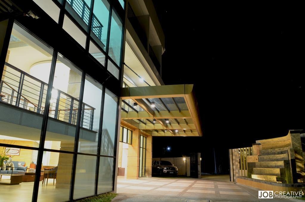 Rivermount Hotel And Resort Sarrat Exterior photo