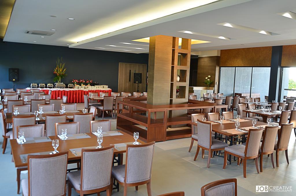 Rivermount Hotel And Resort Sarrat Exterior photo