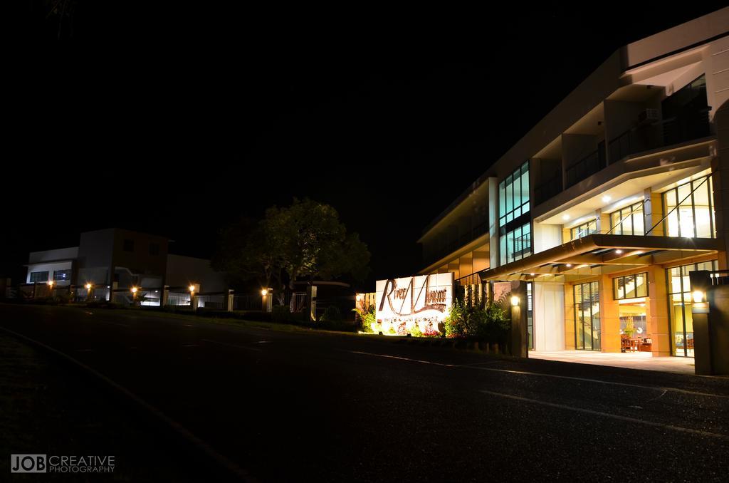 Rivermount Hotel And Resort Sarrat Exterior photo